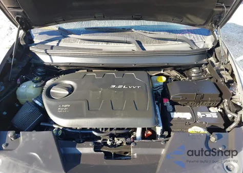 2014 Jeep Cherokee Trailhawk from USA, damaged, VIN 1C4PJMBS4EW201762